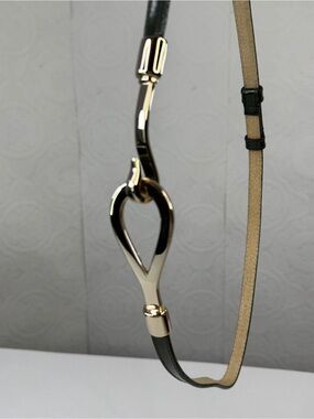 Aimee Lynn Belt Women's Leather Olive Green Leather Gold Hook Clasp Buckle M/L